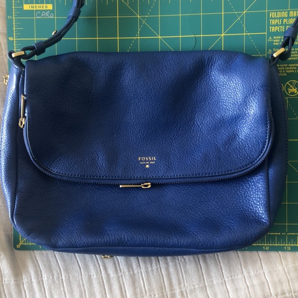 FOSSIL cowhide crossbody bag - Picture 8 of 11